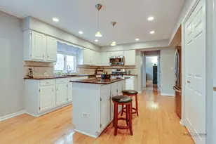 1515 Forever Ave, Libertyville, IL 60048 - Photo 10