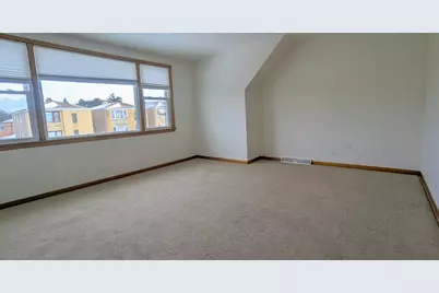 6038 N Elston Avenue #2, Chicago, IL 60646 - Photo 4