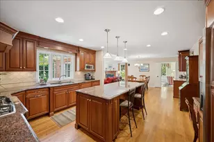 1245 Canterbury Ln, Glenview, IL 60025 - Photo 14