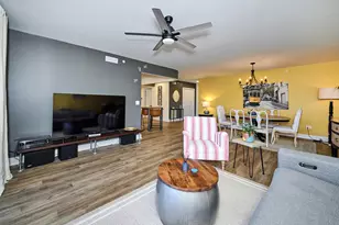 740 Creekside Dr, Mount Prospect, IL 60056 - Photo 2