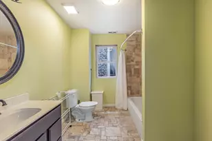 8111 S Muskegon Ave, Chicago, IL 60617 - Photo 20