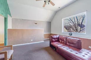 8111 S Muskegon Ave, Chicago, IL 60617 - Photo 12