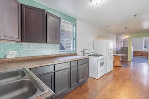 8111 S Muskegon Ave, Chicago, IL 60617 - Photo 16