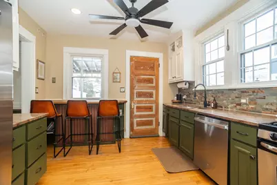 415 N Harvey Avenue, Oak Park, IL 60302 - Photo 8