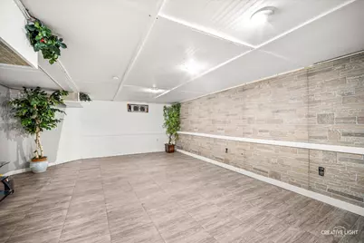 421 N Neltnor Boulevard, West Chicago, IL 60185 - Photo 12