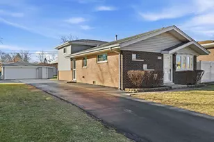 14350 Kildare Ave, Midlothian, IL 60445 - Photo 2