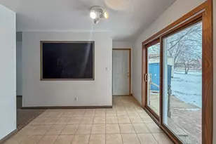 215 Baird St, Dakota, IL 61018 - Photo 8