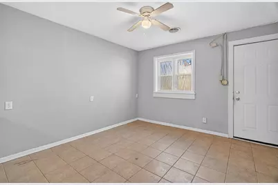 301 S Ottawa Street, Joliet, IL 60436 - Photo 30