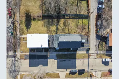 301 S Ottawa Street, Joliet, IL 60436 - Photo 2