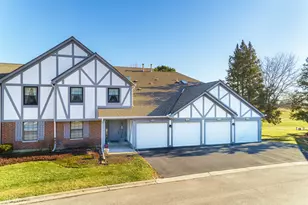 474 Elizabeth Dr, Wood Dale, IL 60191 - Photo 1