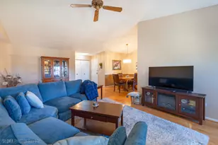 474 Elizabeth Dr, Wood Dale, IL 60191 - Photo 6