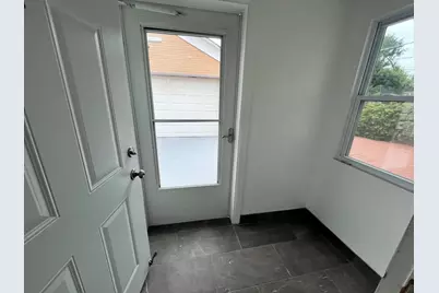 7427 Tripp Avenue, Skokie, IL 60076 - Photo 24