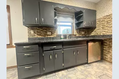 7427 Tripp Avenue, Skokie, IL 60076 - Photo 14