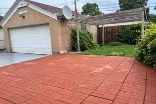 7427 Tripp Ave, Skokie, IL 60076 - Photo 36