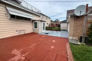 7427 Tripp Ave, Skokie, IL 60076 - Photo 40