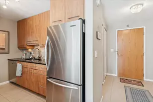 345 N La Salle Dr, Chicago, IL 60654 - Photo 8