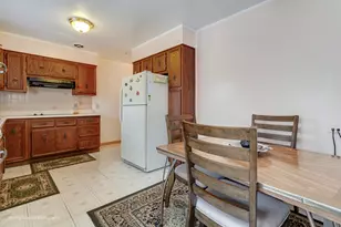 10610 Essex St, Westchester, IL 60154 - Photo 10
