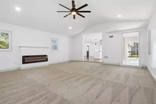 3009 E Oakland Ave, Bloomington, IL 61704 - Photo 18