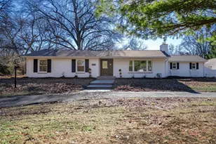 3009 E Oakland Ave, Bloomington, IL 61704 - Photo 6