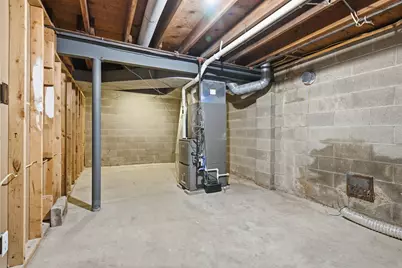 3009 E Oakland Avenue, Bloomington, IL 61704 - Photo 34