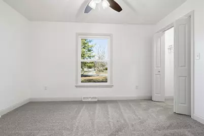 3009 E Oakland Avenue, Bloomington, IL 61704 - Photo 22