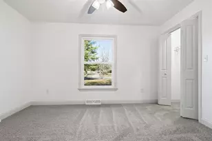 3009 E Oakland Ave, Bloomington, IL 61704 - Photo 22