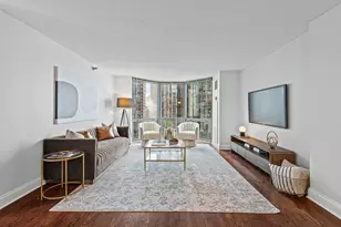 195 N Harbor Dr, Chicago, IL 60601 - Photo 2