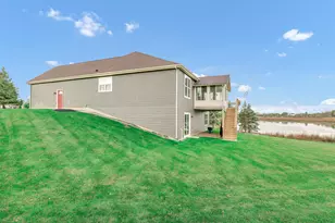 2660 Harnish Dr, Algonquin, IL 60102 - Photo 6