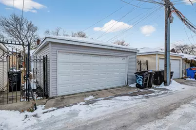 4710 W Schubert Avenue, Chicago, IL 60639 - Photo 12