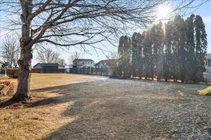 200 E Webb St, Sandwich, IL 60548 - Photo 24