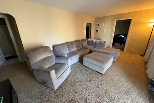 1154 N Franklin St, Salem, IL 62881 - Photo 4