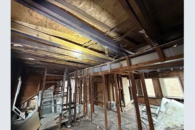 7927 S Colfax Avenue, Chicago, IL 60617 - Photo 10