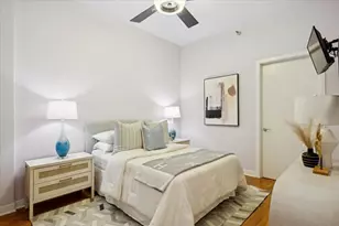 3140 N Sheffield Ave, Chicago, IL 60657 - Photo 10