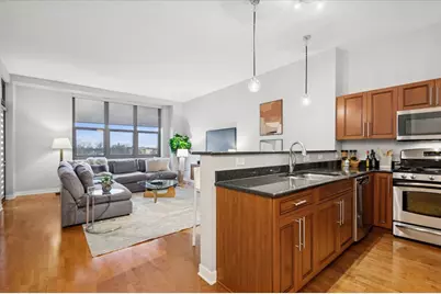 3140 N Sheffield Avenue #504, Chicago, IL 60657 - Photo 4