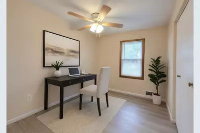 205 Auburn Court #205, Saint Charles, IL 60174 - Photo 8