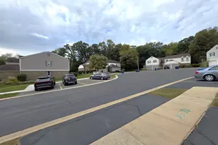 205 Auburn Ct, Saint Charles, IL 60174 - Photo 16