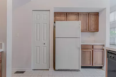 386 Gladstone Lane, Elgin, IL 60120 - Photo 12