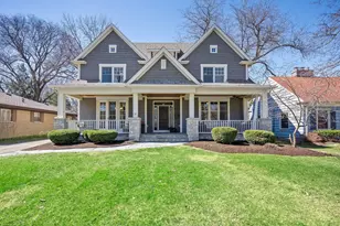 534 Sunset Ave, La Grange, IL 60525 - Photo 2