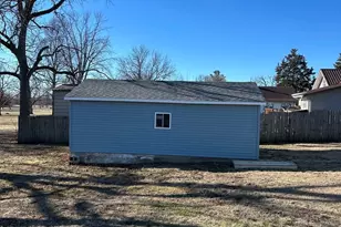 129 W Main St, Amboy, IL 61310 - Photo 6