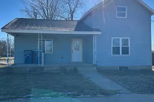 129 W Main St, Amboy, IL 61310 - Photo 1