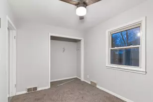 920 Oakley Ave, Rockford, IL 61101 - Photo 14