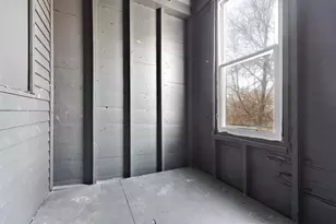 8008 S Escanaba Ave, Chicago, IL 60617 - Photo 18