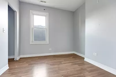 8008 S Escanaba Avenue, Chicago, IL 60617 - Photo 22