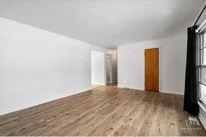 369 Bianco Drive, Elk Grove Village, IL 60007 - Photo 8