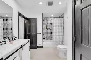 15160 W Oak Spring Rd, Libertyville, IL 60048 - Photo 24