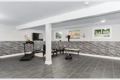 1591 Hillcrest Avenue, Hanover Park, IL 60133 - Photo 18