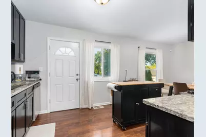 1591 Hillcrest Avenue, Hanover Park, IL 60133 - Photo 10