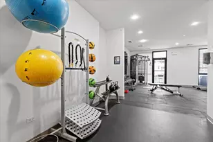 830 N Milwaukee Ave, Chicago, IL 60642 - Photo 12