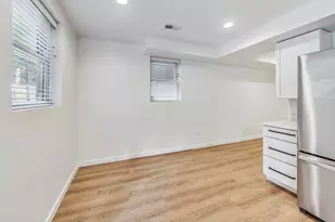 2002 W Coulter St, Chicago, IL 60608 - Photo 10