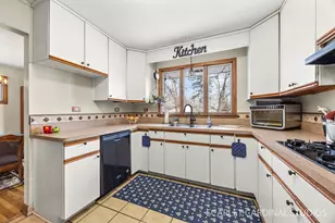 509 Westmore Meyers Rd, Lombard, IL 60148 - Photo 8